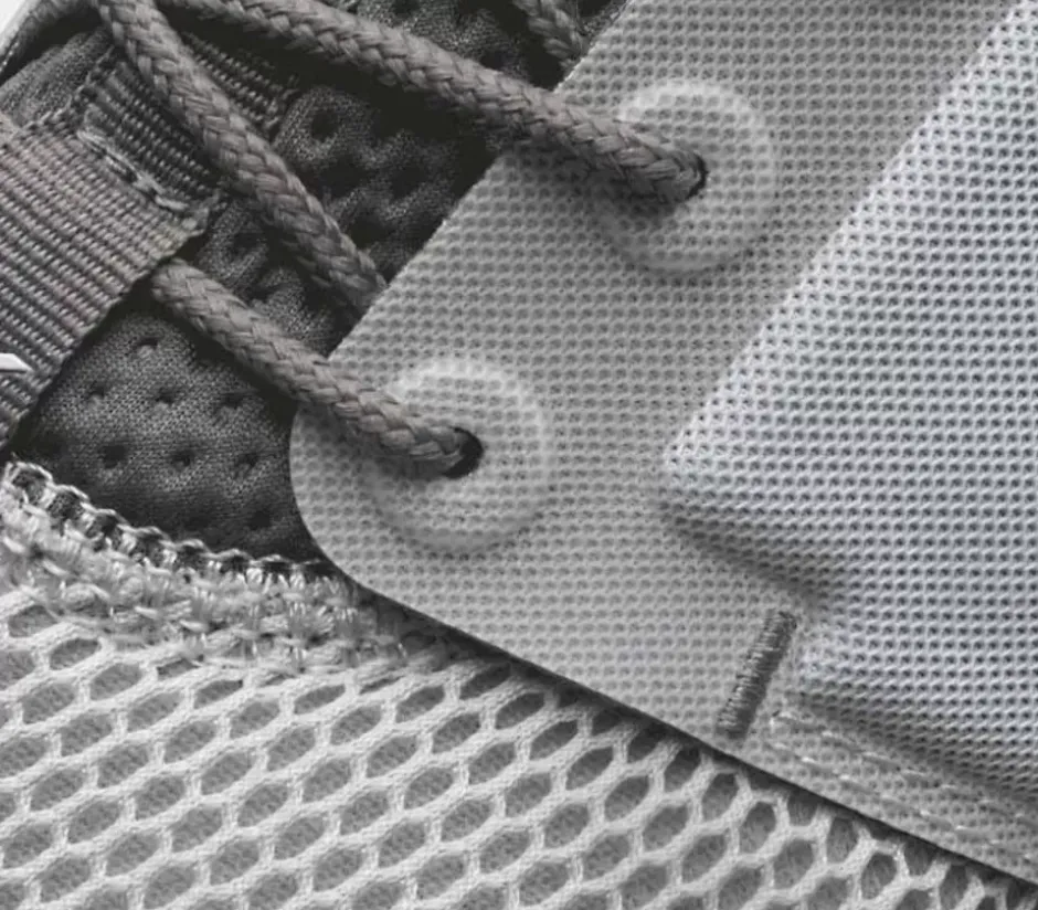 Online Atom Women Sneakers