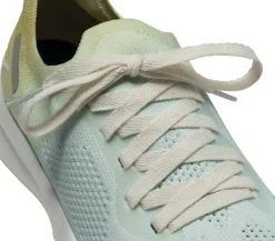 New Flux Women Sneakers
